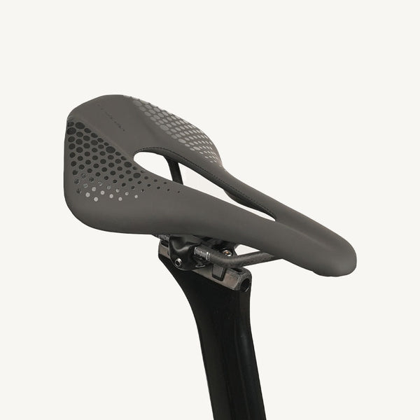 Comfort Lightweight CL MAX Carbon Saddle